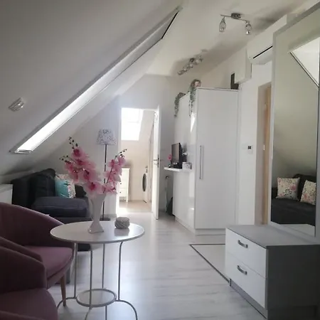 דירה Jetty Rose Apartman *